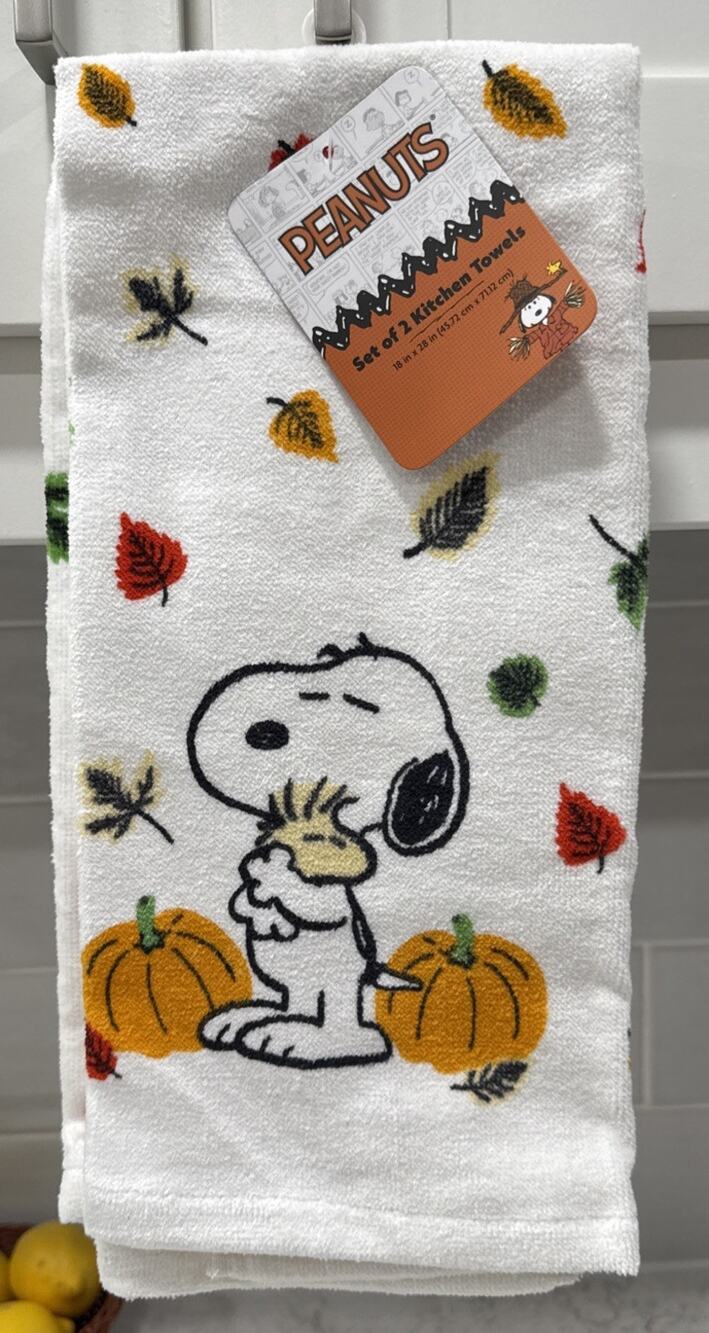 Set 2 Fall Leaves & Pumpkins Peanuts Snoopy & Woodstock Hug Kitchen Towels New